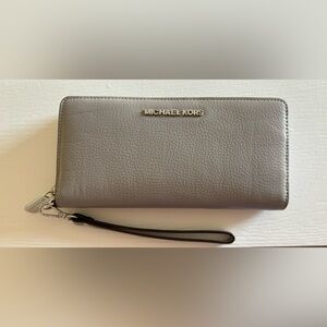 Michael Kors wristlet wallet